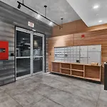 2Bd 2Bth Penthouse Downtown With Large Billiard Room
